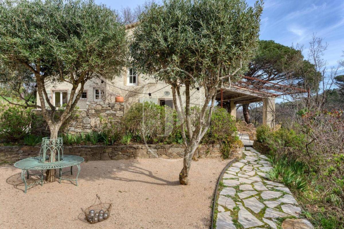 Maison à vendre, 132m², LA GARDE FREINET
