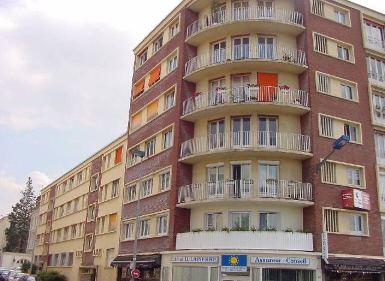 Appartement à louer 737 € 1 pièce 35 m²<br/>superficie RDC/4<br/>étage Nord Residentiel Enghien les Bains 95880