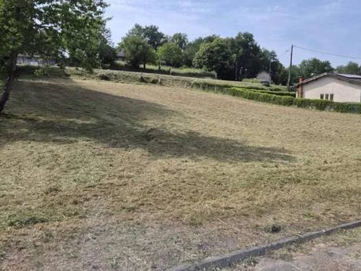 Terrain constructible à vendre 17 000 € 1 289 m² de terrain Montet-et-Bouxal 46210