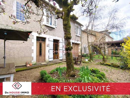 Maison à vendre 165 000 € 11 pièces 6 chambres 253 m² 696 m² de terrain Savignac-les-Églises 24420