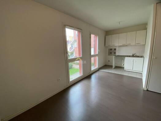 Studio à louer 543 € 1 pièce 23 m² Étage 1/3 Collegiale Mantes-la-Jolie 78200