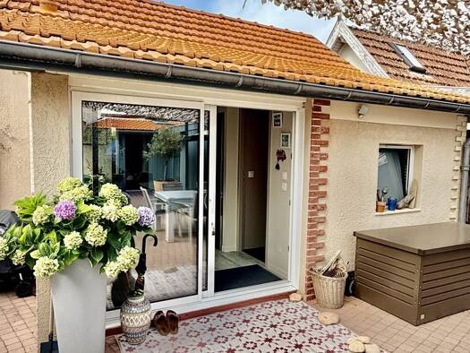 Maison à vendre 335 000 € 3 pièces 2 chambres 50 m² 173 m² de terrain Soulac-sur-Mer 33780