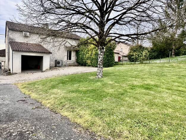 Maison à vendre 179 300 € 4 pièces 3 chambres 110 m² 700 m² de terrain Singleyrac 24500