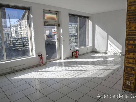 Local commercial à vendre 525 000 € 180 m² de surface de vente Les Dix Arpents Sartrouville 78500