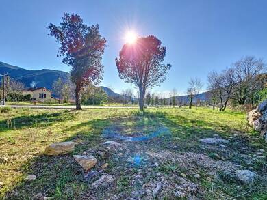 Terrain constructible viabilisé à vendre 92 000 € 579 m² de terrain Colombieres-sur-Orb 34390