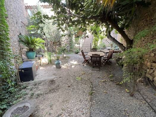 Maison à vendre 289 000 € 1 pièce 1 chambre 560 m² 900 m² de terrain Lezignan Corbieres 11200