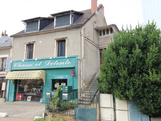 Immeuble à vendre 149 900 € 138 m² Ouest Fourchambault 58600