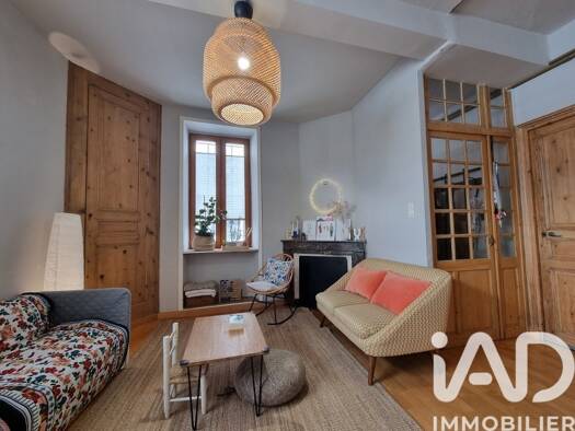 Maison de ville à vendre 375 000 € 8 pièces 6 chambres 236 m² Centre Crest 26400