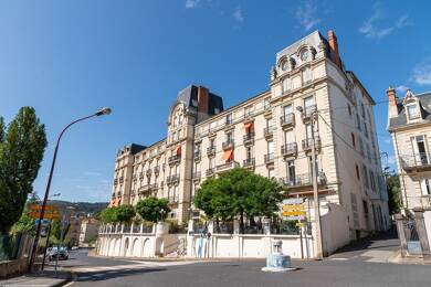 Appartement à vendre 70 000 € 2 pièces 39 m² Étage 4/5 Ouest Thermal Châtel-Guyon 63140