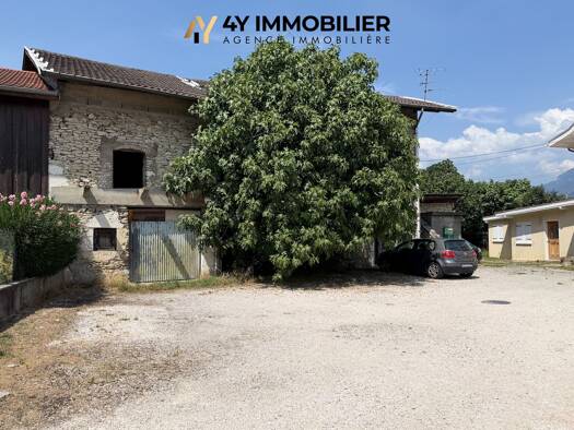 Immeuble à vendre 450 000 € 141 m² Poya-Plans Fontaine 38600