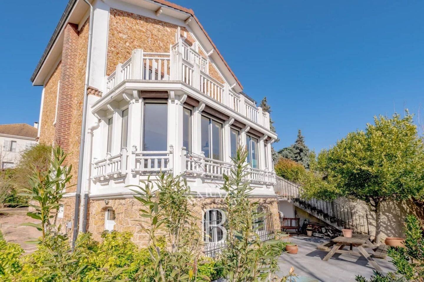 Maison à vendre, 220m², SEVRES