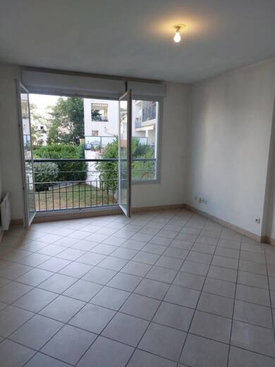 Appartement à louer 733 € 2 pièces 1 chambre 43 m² 1er étage Monplaisir-Le Bachut Lyon 8ème 69008