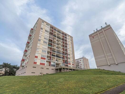 Appartement à vendre 144 900 € 3 pièces 2 chambres 74 m² Étage 1/9 Aurence-Corgnac-Cité Universitaire Limoges 87000