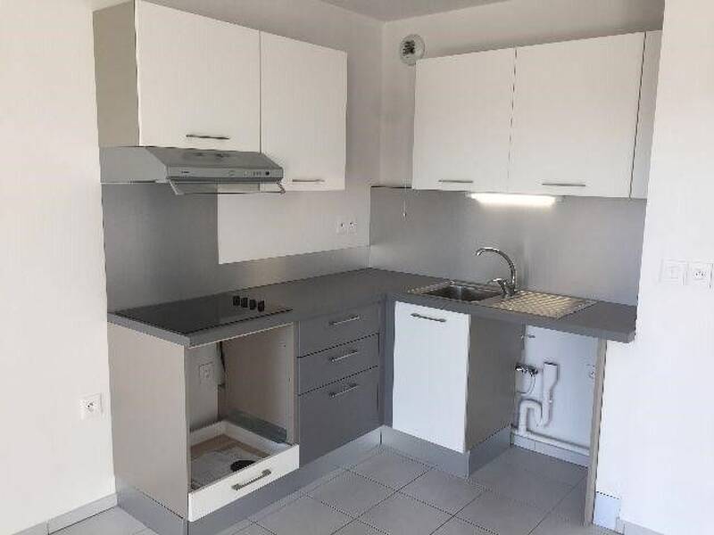 Maison à louer, 64m², MARSEILLE 9E