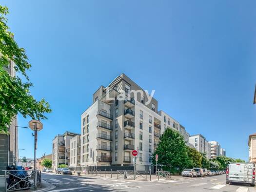 Appartement à vendre 67 000 € 1 pièce 18 m² 1er étage Charpennes Villeurbanne 69100