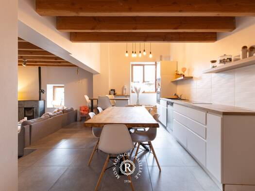 Maison à vendre 180 000 € 5 pièces 2 chambres 90 m² Vic le Comte 63270