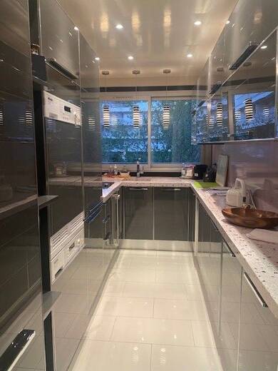 Appartement à louer 1 950 € 3 pièces 2 chambres 67,7 m² Étage 1/3 Porte de Nogent Nogent-sur-Marne 94130