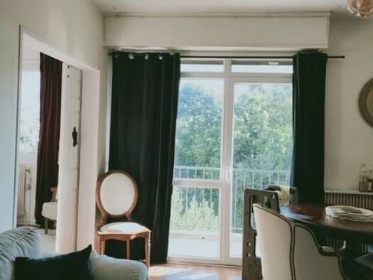 Appartement à louer 1 103 € 5 pièces 4 chambres 79 m² Bordeaux 33000