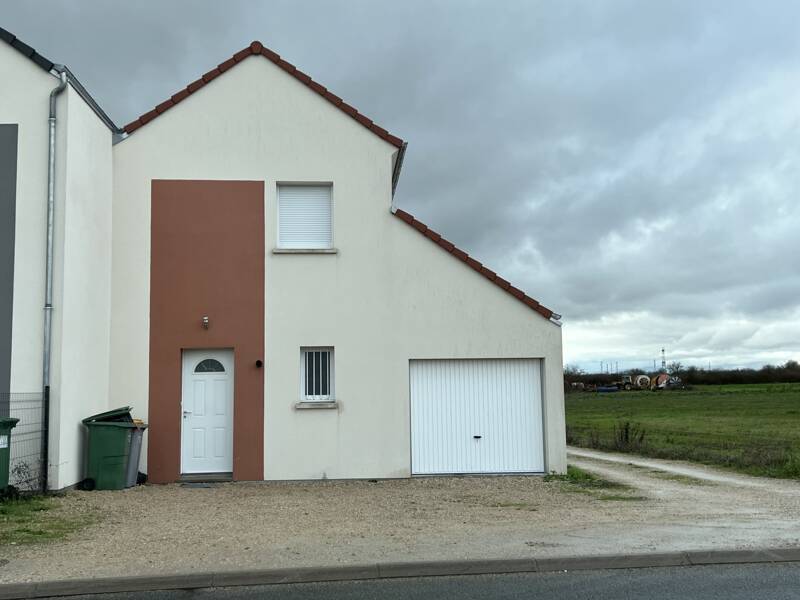 Maison à louer, 90m², INGRE