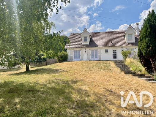 Maison à vendre 349 000 € 9 pièces 6 chambres 175 m² 2 800 m² de terrain Saint-Martin-du-Tertre 89100