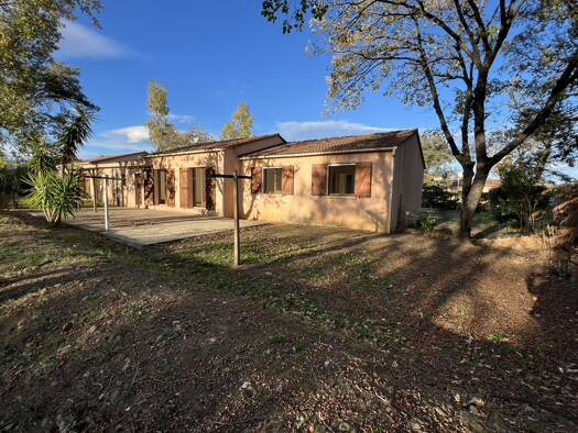 Maison de plain-pied à vendre 289 000 € 5 pièces 3 chambres 103 m² 759 m² de terrain Ghisonaccia 20240