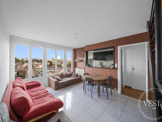 Duplex à vendre 127 000 € 3 pièces 2 chambres 52 m² Étage 7/7 Fauconnet Dijon 21000