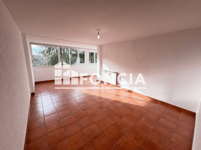 Maison à louer, 62m², HYERES