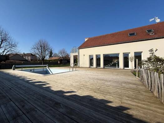 Maison à vendre 389 000 € 8 pièces 6 chambres 234 m² 1 002 m² de terrain Moissey 39290