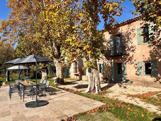 Ferme à vendre 1 199 990 € 8 pièces 5 chambres 416 m² 6 000 m² de terrain Montfavet Banlieue Avignon 84000