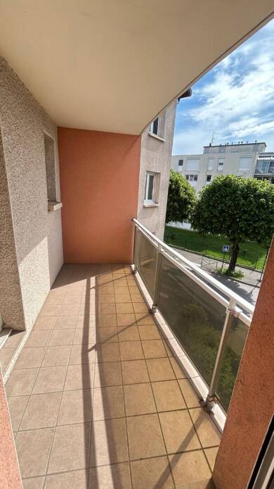 Appartement à vendre 166 000 € 3 pièces 1 chambre 81 m² 2ème étage Chazelles sur Lyon 42140