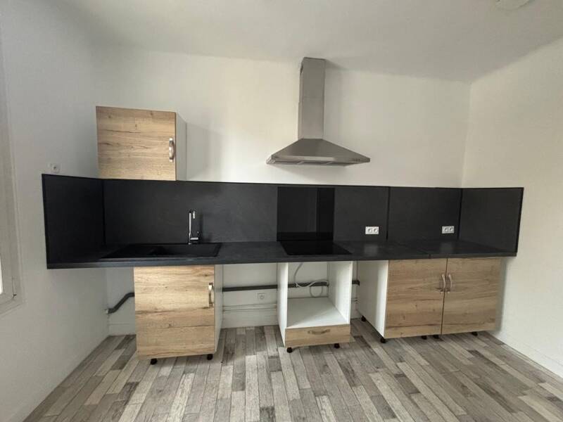 Maison à louer, 34m², HYERES