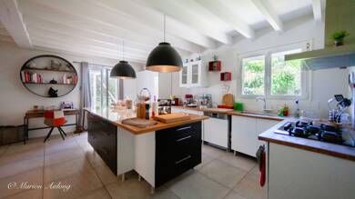 Maison à vendre 320 500 € 6 pièces 4 chambres 180 m² 5 610 m² de terrain Nérac 47600