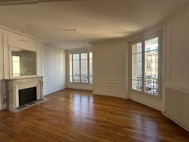 Maison à louer, 87m², PARIS 18E