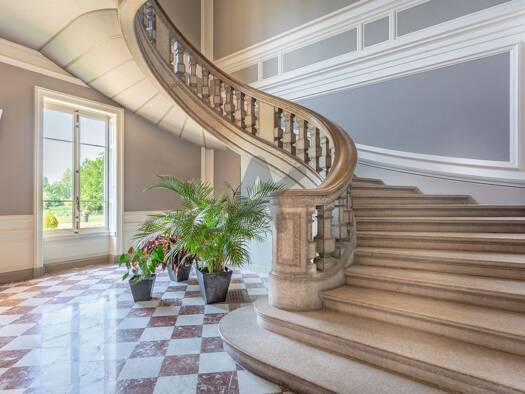 Appartement à vendre 760 000 € 5 pièces 3 chambres 185 m² RDC/3 Arnas 69400