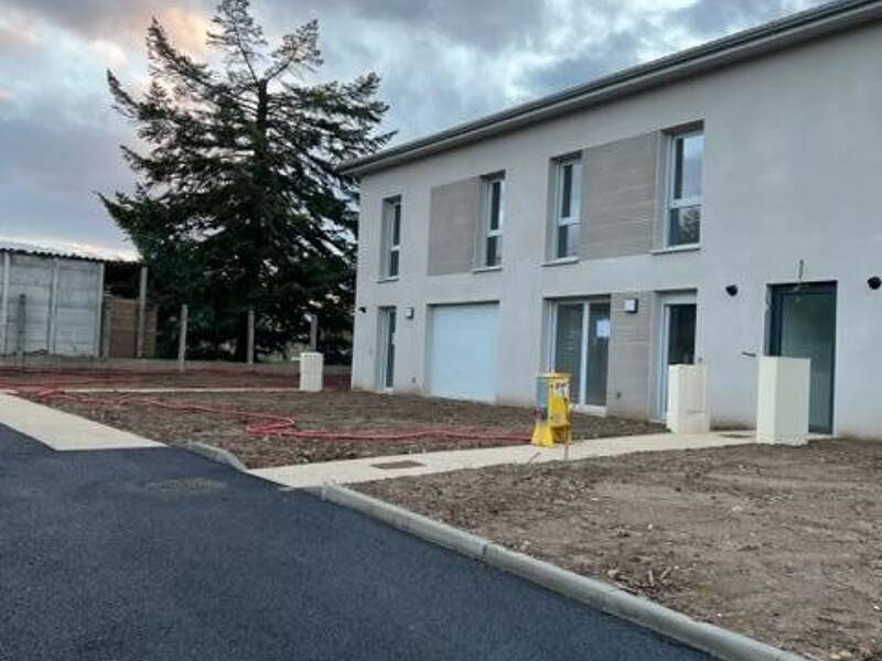 Maison à louer, 67m², TREVOUX