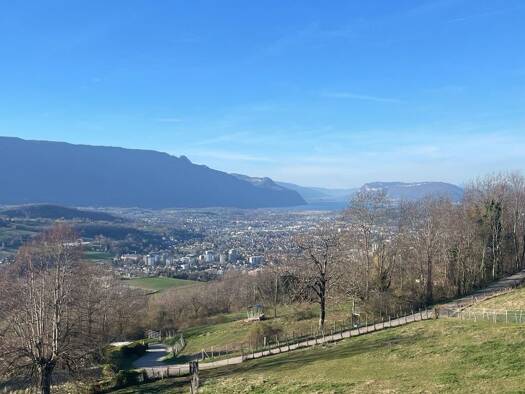 Maison à vendre 835 000 € 7 pièces 5 chambres 188 m² 1 000 m² de terrain Montagnole 73000