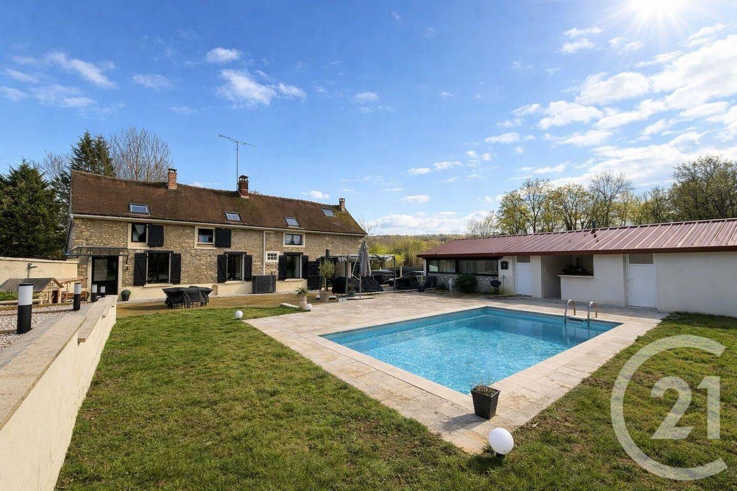 Maison à vendre, 144m², VALLANGOUJARD