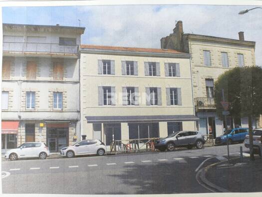 Appartement à vendre 129 000 € 1 pièce 25,3 m² Étage 2/3 Centre Ville Dax 40100