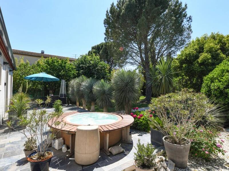 Maison à vendre, 184m², NIMES