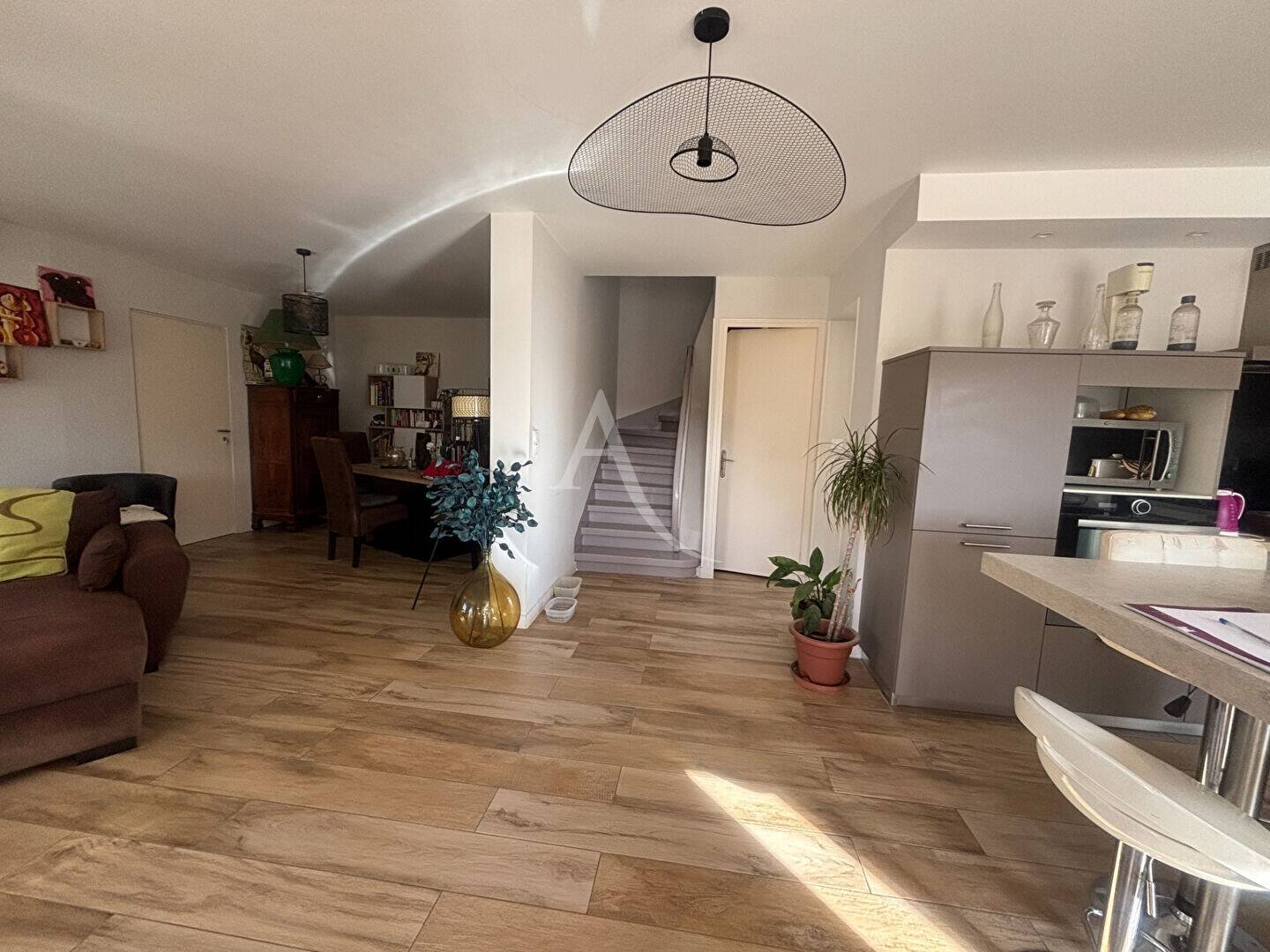 Maison à vendre, 141m², ROUBIA