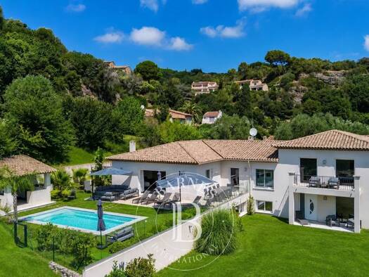 Villa à vendre 2 980 000 € 10 pièces 5 chambres 378 m² 4 562 m² de terrain Vallée Verte-Issarts-Vignasses Biot 06410