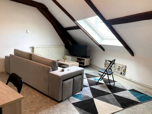 Colocation à louer 385 € 3 pièces 2 chambres 70 m² Étage 2/2 République-Manutention Nevers 58000