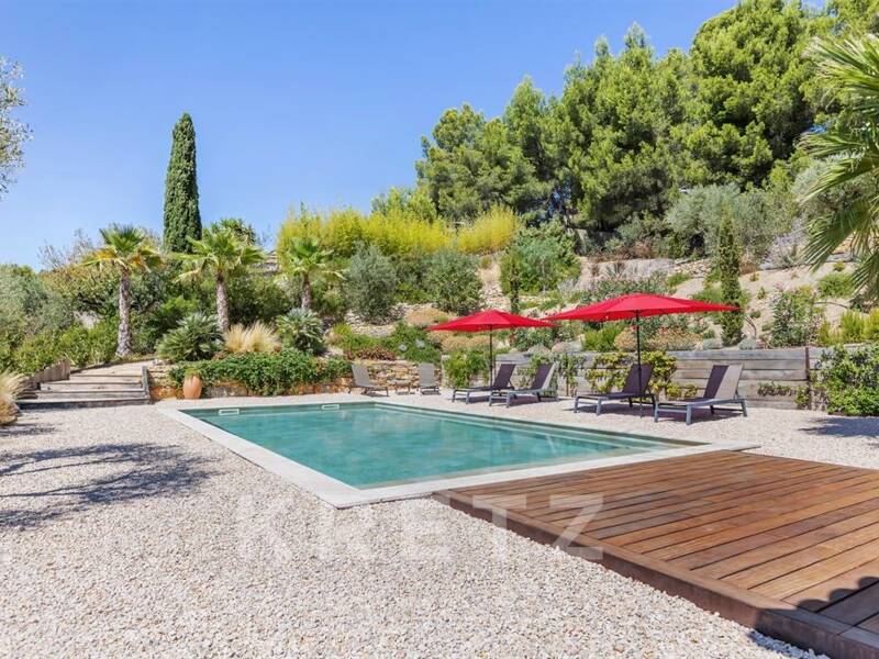 Maison à vendre, 215m², LA CADIERE D'AZUR