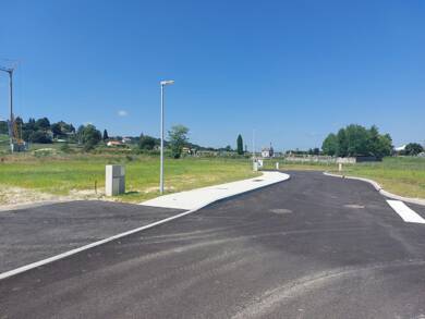 Terrain constructible à vendre 75 900 € 500 m² de terrain Saint-Palais 64120