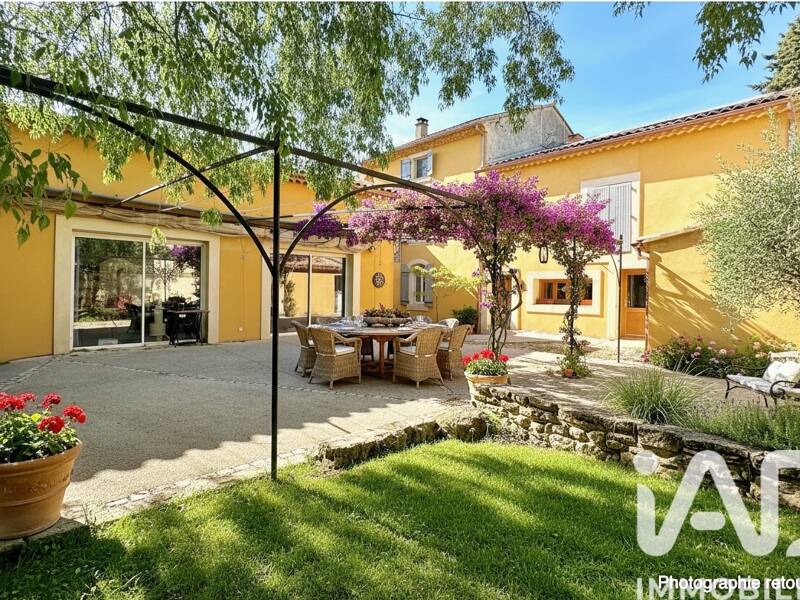 Maison à vendre, 300m², CAMARET SUR AIGUES