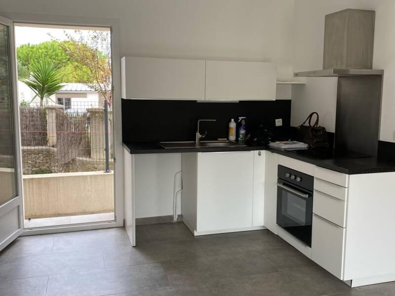 Maison à louer, 85m², MARSEILLE 9E