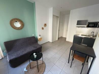Appartement à louer 644 € 1 pièce 20 m² 1er étage Les Grandes Carmes Marseille 2ème 13002