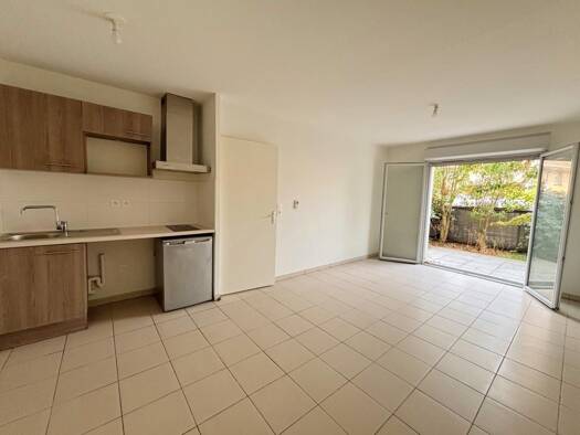 Appartement à vendre 95 000 € 2 pièces 1 chambre 40 m² RDC Lalande Toulouse 31200