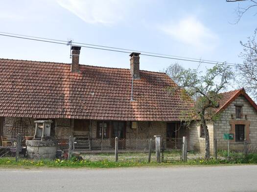 Terrain agricole à vendre 129 600 € 150 m² 2 190 m² de terrain Bletterans 39140