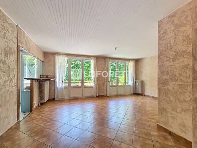 Appartement à vendre 220 000 € 3 pièces 2 chambres 72 m² 1er étage Chambery 73000